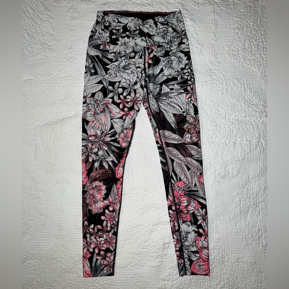 Size XS Calvin Klein leggings.